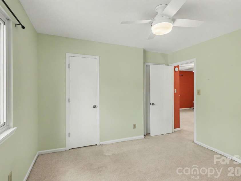 11324 Vista Canyon Drive, Charlotte, NC 28226.  MLS# CAR4360752, YatesRealty ID 15833. 