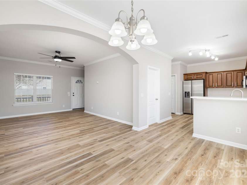 136 Ridge Bluff Road, Mooresville, NC 28115.  MLS# CAR4231762, YatesRealty ID 15836. 