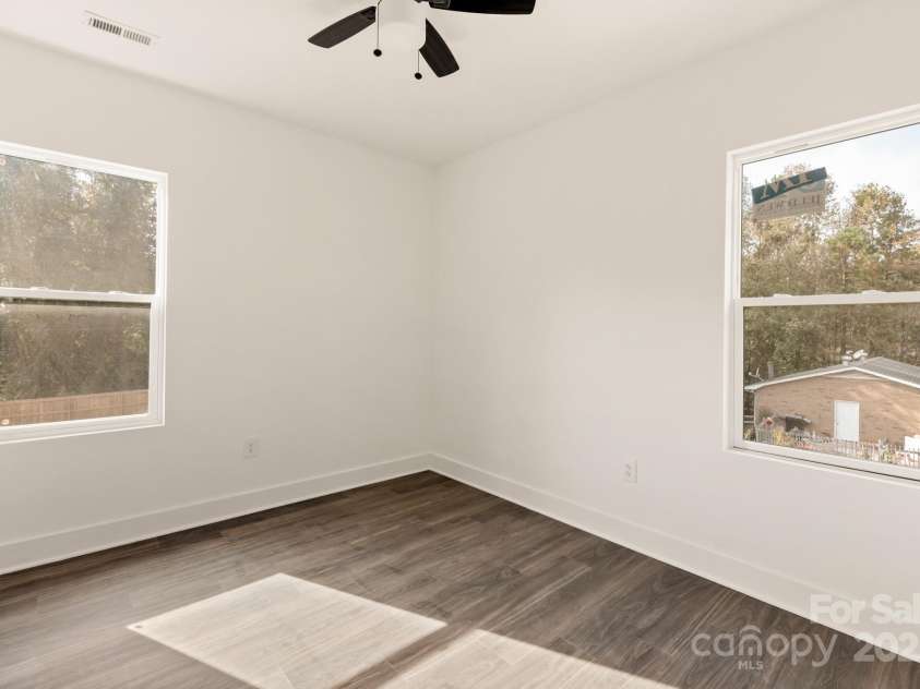 9000 Boyd Drive, Matthews, NC 28105.  MLS# CAR4198561, YatesRealty ID 15837. 