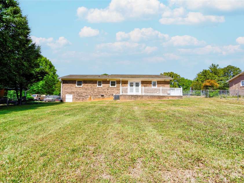 508 Lee Drive, Shelby, NC 28152.  MLS# CAR4373338, YatesRealty ID 15838. Back