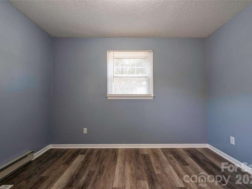 508 Lee Drive, Shelby, NC 28152.  MLS# CAR4373338, YatesRealty ID 15838. Bedroom 2
