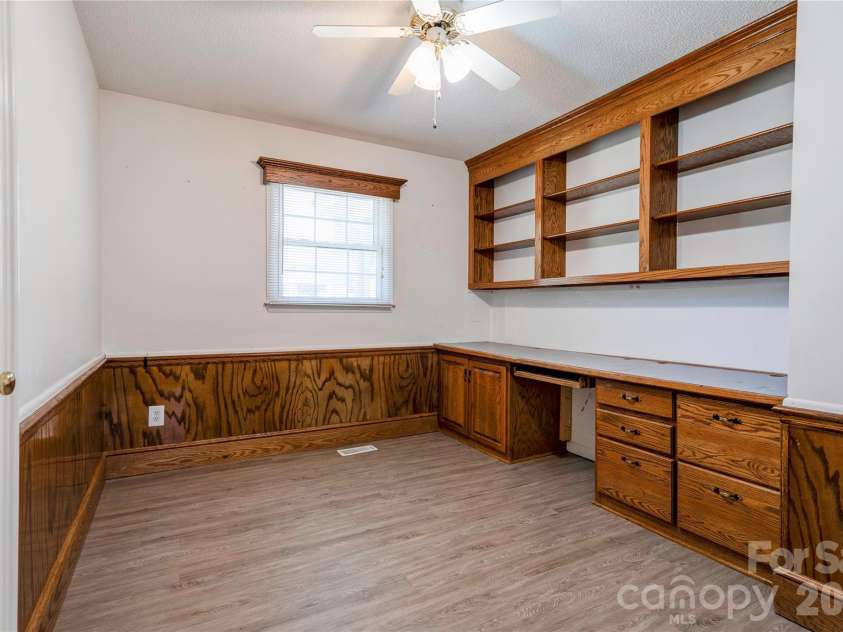 508 Lee Drive, Shelby, NC 28152.  MLS# CAR4373338, YatesRealty ID 15838. Bedroom 3