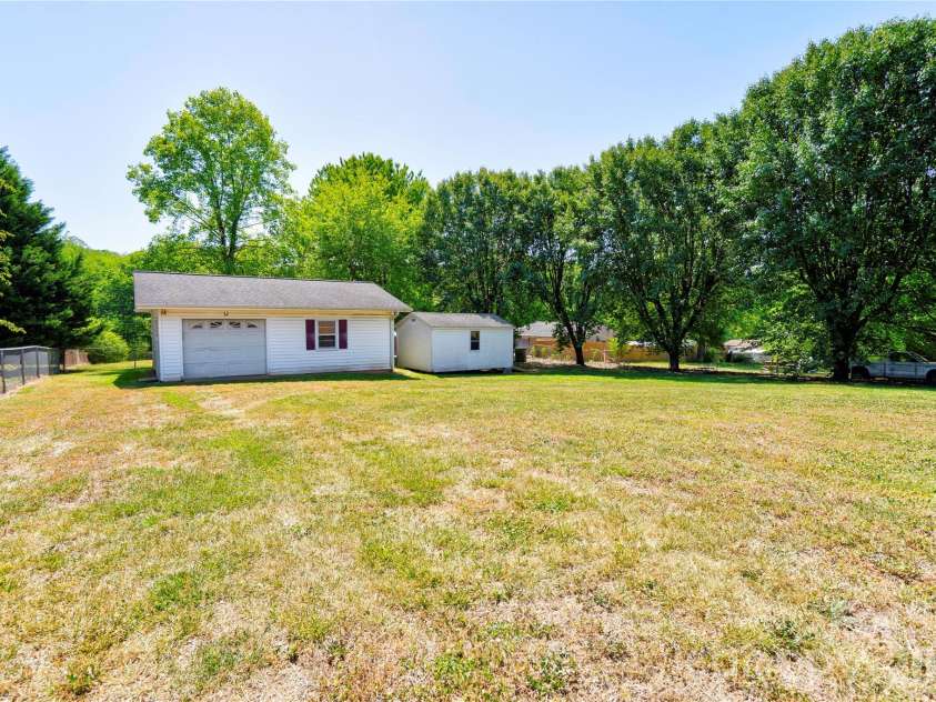 508 Lee Drive, Shelby, NC 28152.  MLS# CAR4373338, YatesRealty ID 15838. Detached Garage/Workshop/ Storage Building