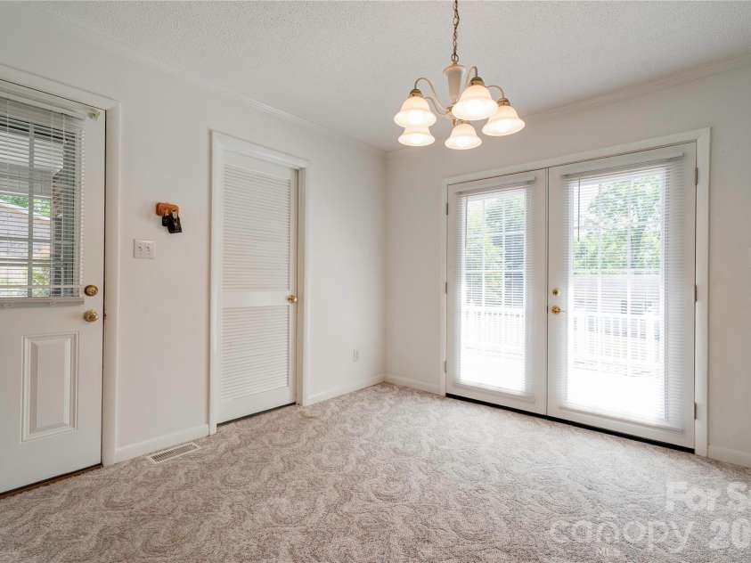 508 Lee Drive, Shelby, NC 28152.  MLS# CAR4373338, YatesRealty ID 15838. Dining Room