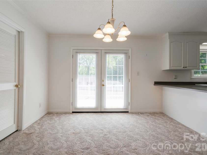 508 Lee Drive, Shelby, NC 28152.  MLS# CAR4373338, YatesRealty ID 15838. Dining Room