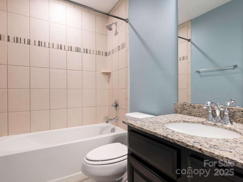 1707 Scarbrough Circle, Concord, NC 28025.  MLS# CAR4287048, YatesRealty ID 1584. Bathroom 2