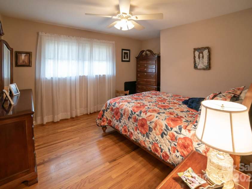 2864 Highline Avenue, Morganton, NC 28655.  MLS# CAR4228287, YatesRealty ID 15840. 