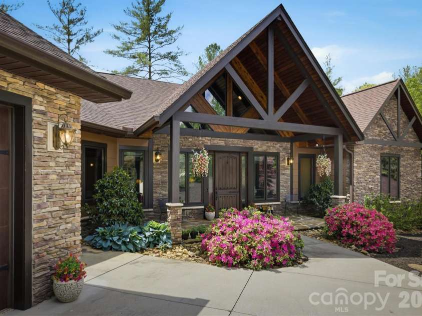 5613 Rocky Falls Lane, Lenoir, NC 28645.  MLS# CAR4372647, YatesRealty ID 15841. 