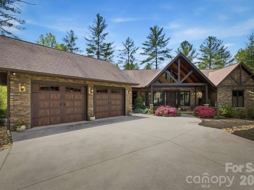 5613 Rocky Falls Lane, Lenoir, NC 28645.  MLS# CAR4372647, YatesRealty ID 15841. 