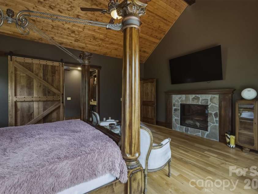 5613 Rocky Falls Lane, Lenoir, NC 28645.  MLS# CAR4372647, YatesRealty ID 15841. 