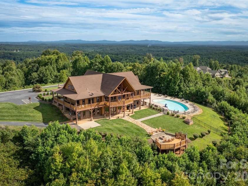 5613 Rocky Falls Lane, Lenoir, NC 28645.  MLS# CAR4372647, YatesRealty ID 15841. 