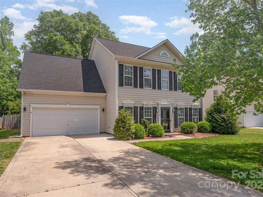 618 Circle Trace Road, Monroe, NC 28110.  MLS# CAR4245604, YatesRealty ID 15842. Front Exterior