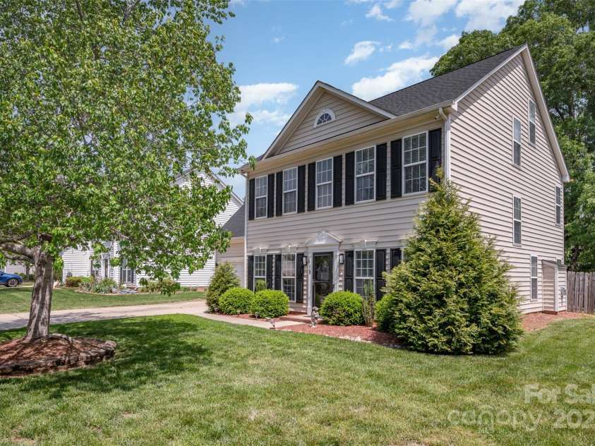 618 Circle Trace Road, Monroe, NC 28110.  MLS# CAR4245604, YatesRealty ID 15842. Front Exterior