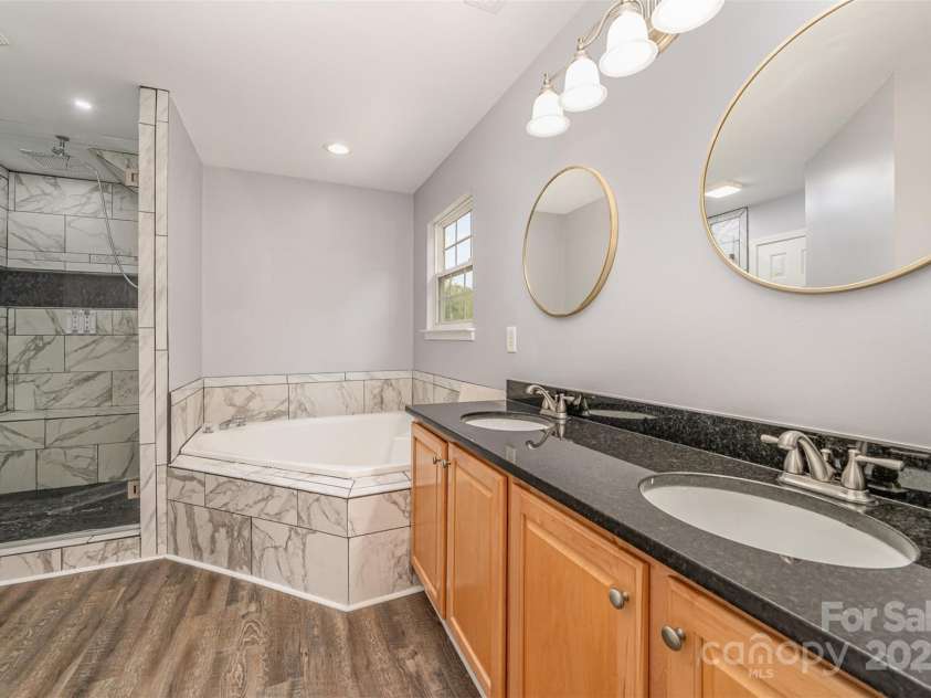 618 Circle Trace Road, Monroe, NC 28110.  MLS# CAR4245604, YatesRealty ID 15842. Primary Bathroom
