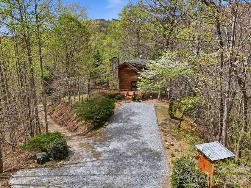 3455 Valley Drive, Lenoir, NC 28645.  MLS# CAR4364828, YatesRealty ID 15843. 