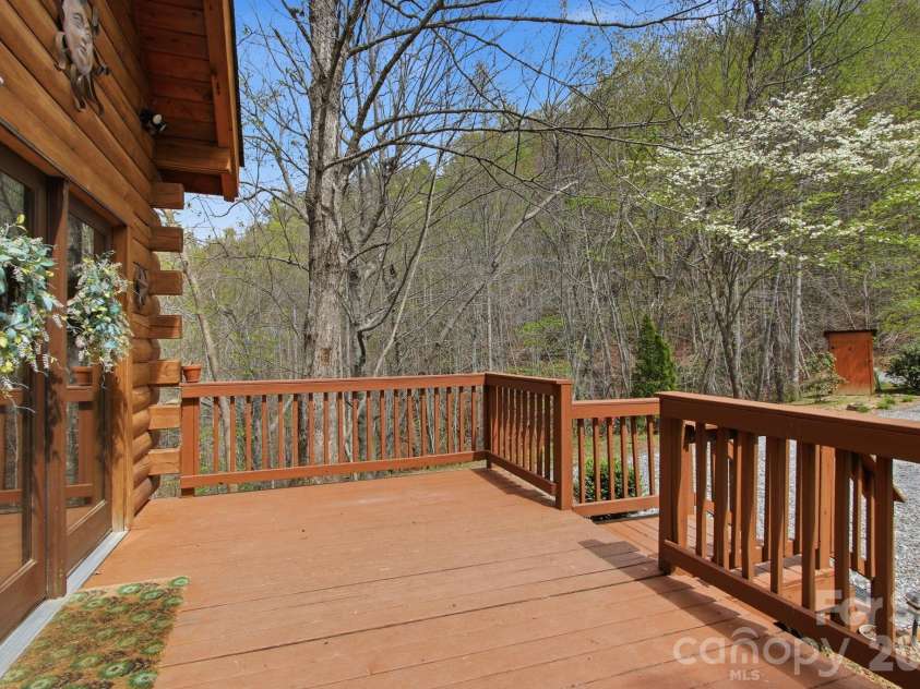 3455 Valley Drive, Lenoir, NC 28645.  MLS# CAR4364828, YatesRealty ID 15843. 