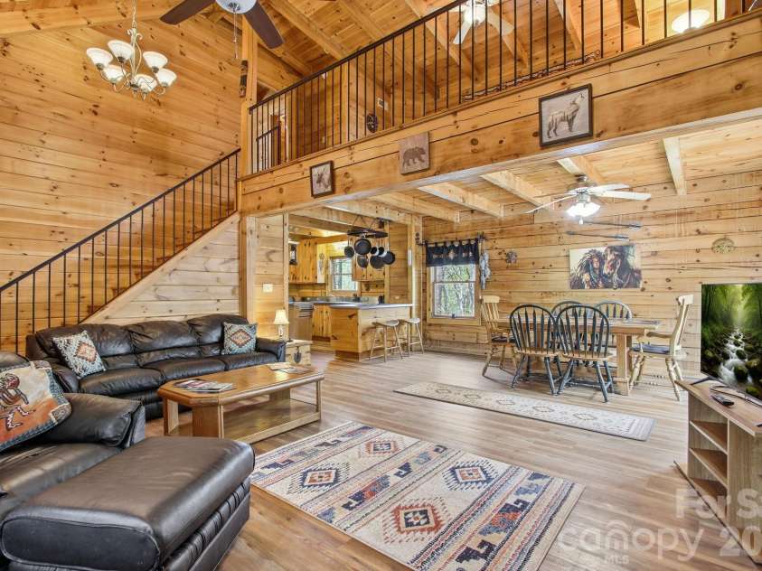 3455 Valley Drive, Lenoir, NC 28645.  MLS# CAR4364828, YatesRealty ID 15843. 