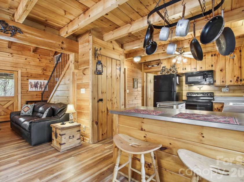 3455 Valley Drive, Lenoir, NC 28645.  MLS# CAR4364828, YatesRealty ID 15843. 