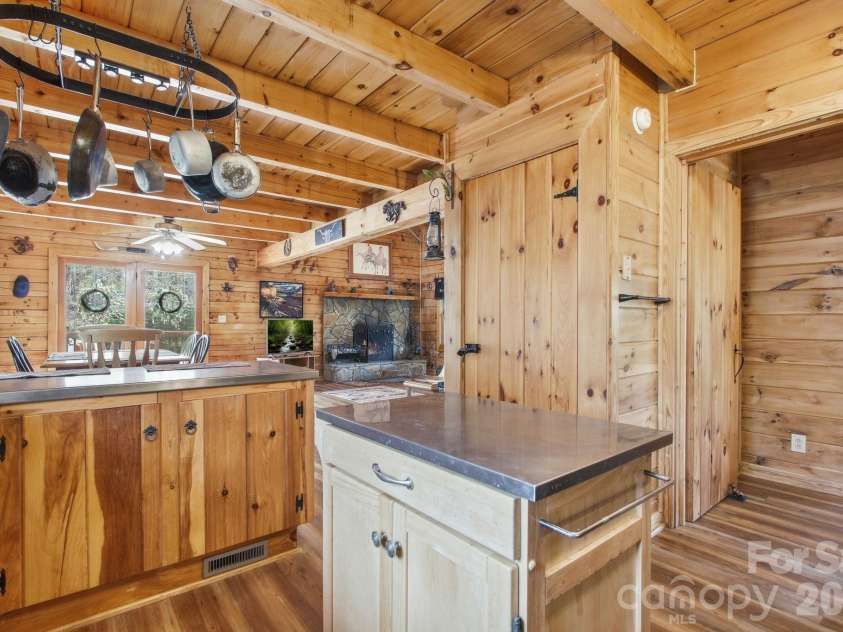 3455 Valley Drive, Lenoir, NC 28645.  MLS# CAR4364828, YatesRealty ID 15843. 