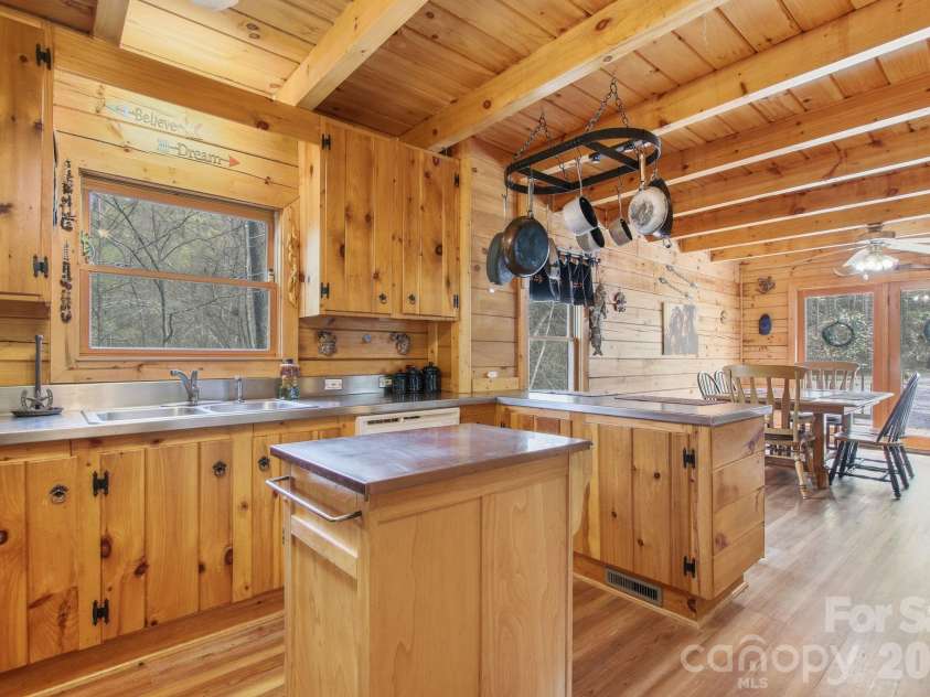 3455 Valley Drive, Lenoir, NC 28645.  MLS# CAR4364828, YatesRealty ID 15843. 