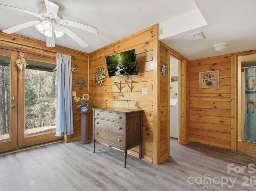 3455 Valley Drive, Lenoir, NC 28645.  MLS# CAR4364828, YatesRealty ID 15843. 