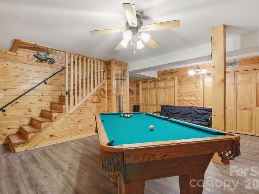 3455 Valley Drive, Lenoir, NC 28645.  MLS# CAR4364828, YatesRealty ID 15843. 