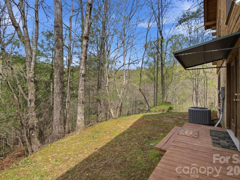 3455 Valley Drive, Lenoir, NC 28645.  MLS# CAR4364828, YatesRealty ID 15843. 