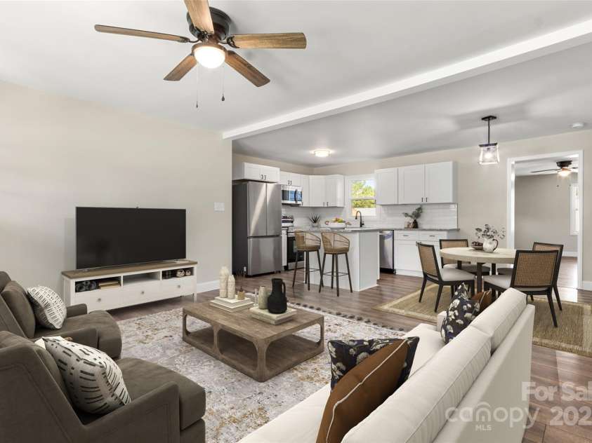 2525 Oxford Circle, Lancaster, SC 29720.  MLS# CAR4287718, YatesRealty ID 15844. 