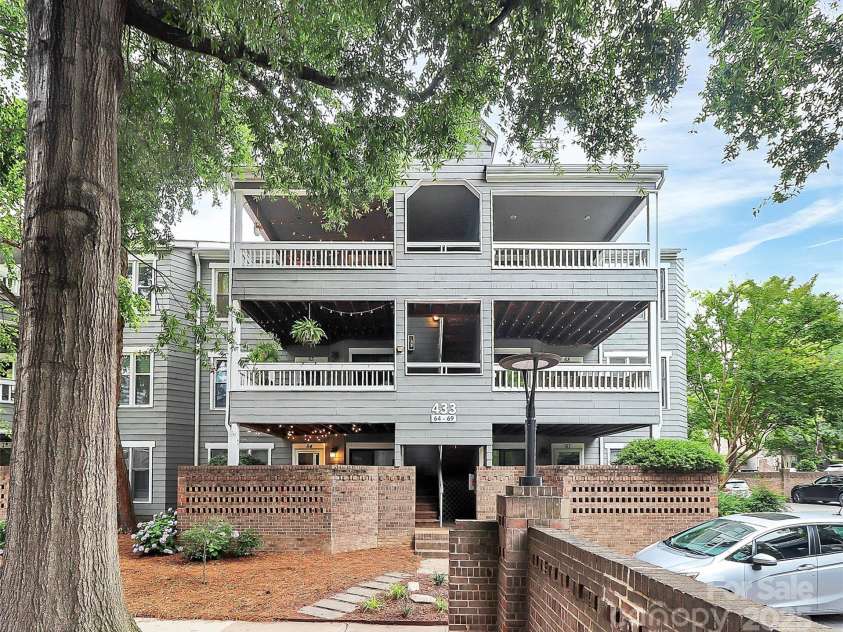 433 8th Street, Charlotte, NC 28202.  MLS# CAR4267175, YatesRealty ID 15845. 