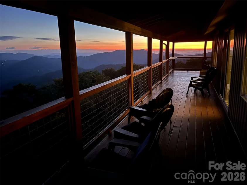 536 Lands End Lane, Maggie Valley, NC 28751.  MLS# CAR4364616, YatesRealty ID 15845. 