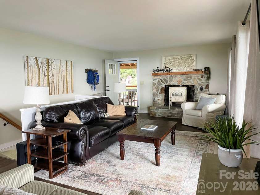 536 Lands End Lane, Maggie Valley, NC 28751.  MLS# CAR4364616, YatesRealty ID 15845. 
