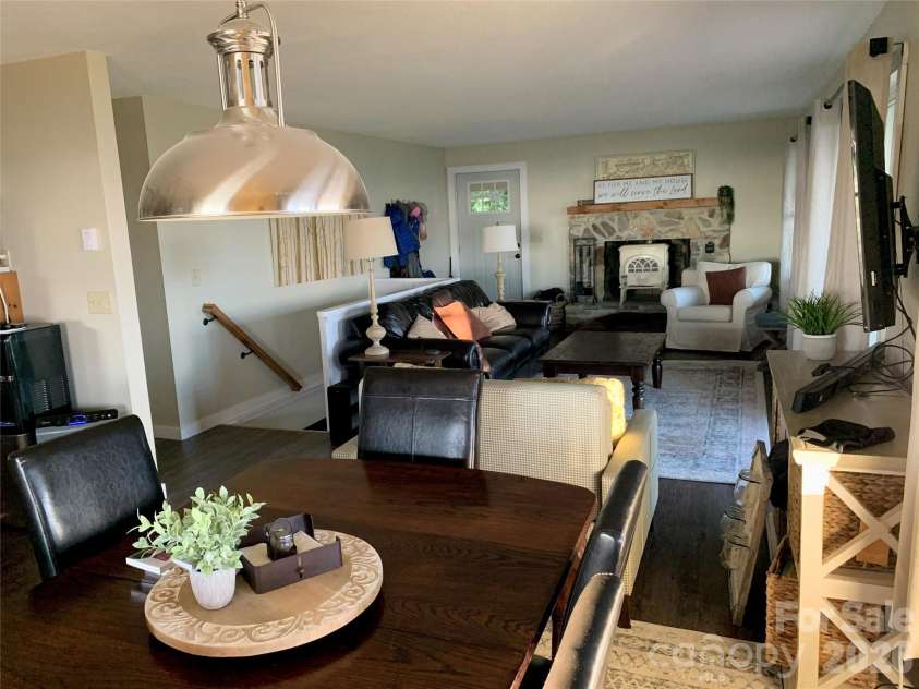 536 Lands End Lane, Maggie Valley, NC 28751.  MLS# CAR4364616, YatesRealty ID 15845. 
