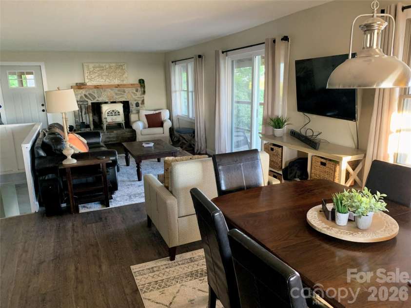 536 Lands End Lane, Maggie Valley, NC 28751.  MLS# CAR4364616, YatesRealty ID 15845. 