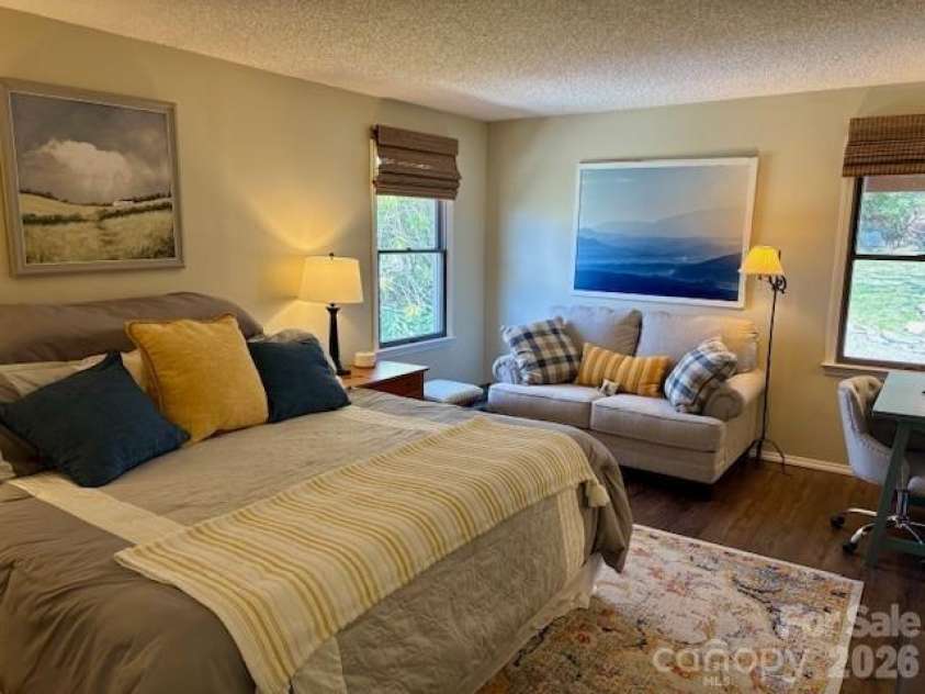 536 Lands End Lane, Maggie Valley, NC 28751.  MLS# CAR4364616, YatesRealty ID 15845. 