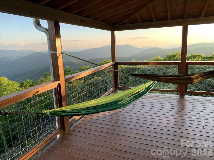 536 Lands End Lane, Maggie Valley, NC 28751.  MLS# CAR4364616, YatesRealty ID 15845. 