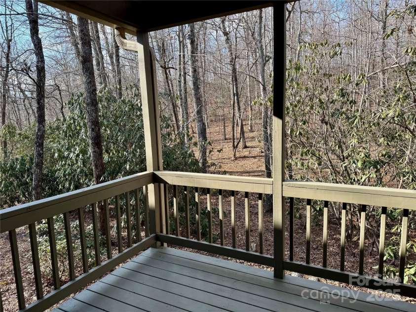 180 Dalton Lane, Black Mountain, NC 28711.  MLS# CAR4245129, YatesRealty ID 15847. Back deck