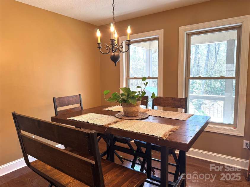180 Dalton Lane, Black Mountain, NC 28711.  MLS# CAR4245129, YatesRealty ID 15847. Dining area off kitchen