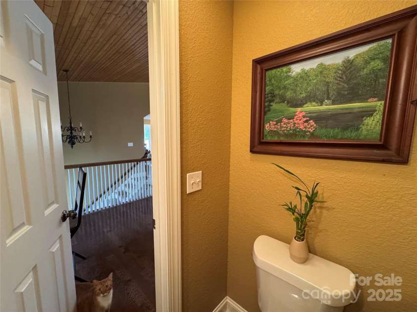 180 Dalton Lane, Black Mountain, NC 28711.  MLS# CAR4245129, YatesRealty ID 15847. Half Bathroom 1 - conveniently positioned off living room