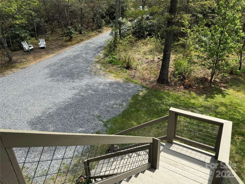 180 Dalton Lane, Black Mountain, NC 28711.  MLS# CAR4245129, YatesRealty ID 15847. Lots of level parking