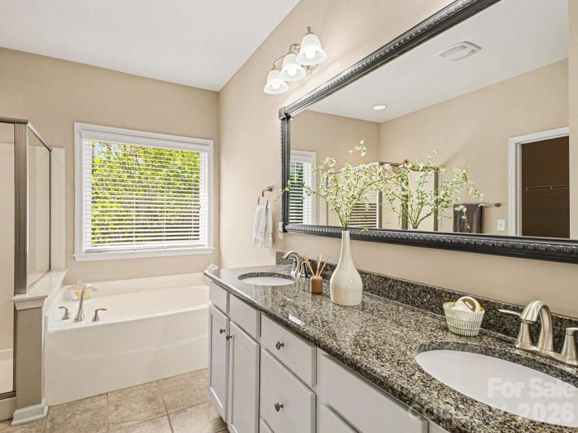 3812 Martele Drive, Mint Hill, NC 28227.  MLS# CAR4368038, YatesRealty ID 15847. 