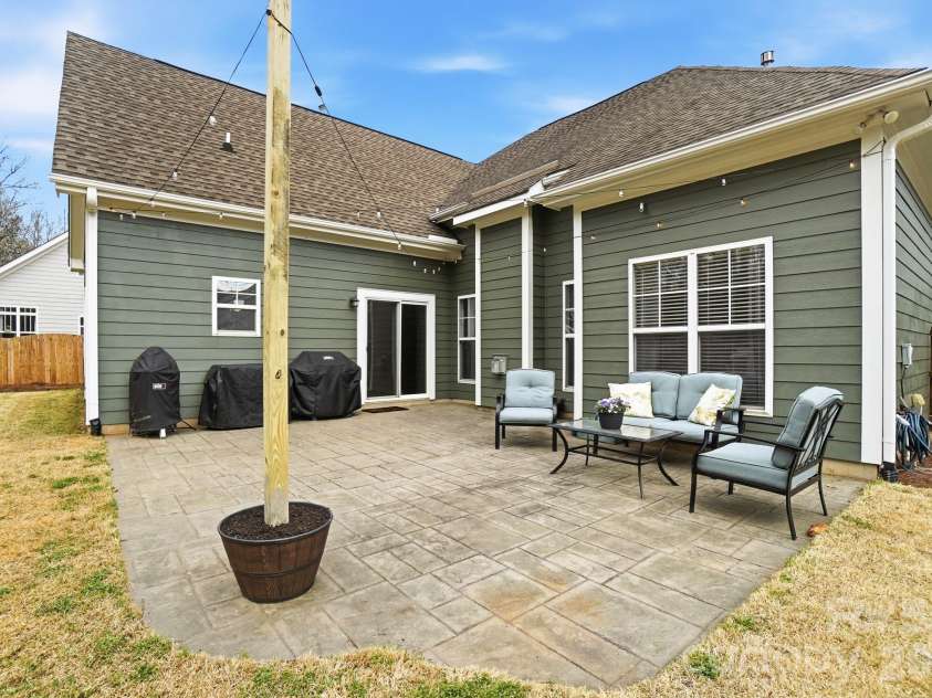 503 Walden Park Drive, Fort Mill, SC 29715.  MLS# CAR4350756, YatesRealty ID 15848. 
