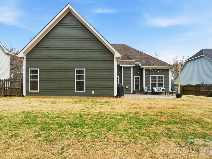 503 Walden Park Drive, Fort Mill, SC 29715.  MLS# CAR4350756, YatesRealty ID 15848. 