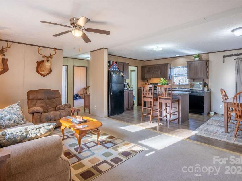 140 Adams Drive, Brevard, NC 28712.  MLS# CAR4233385, YatesRealty ID 15849. 