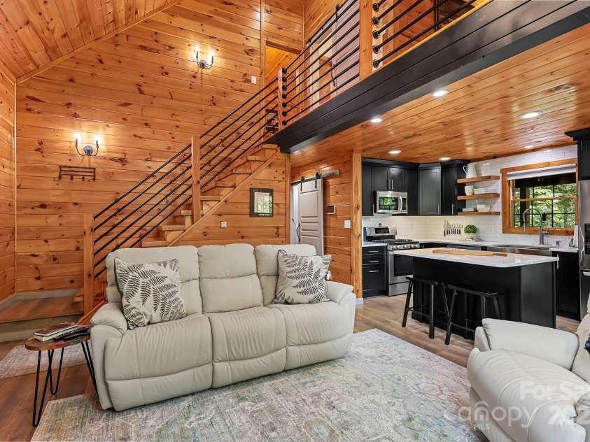228 Woodby Ridge Road, Vilas, NC 28692.  MLS# CAR4278648, YatesRealty ID 15849. 