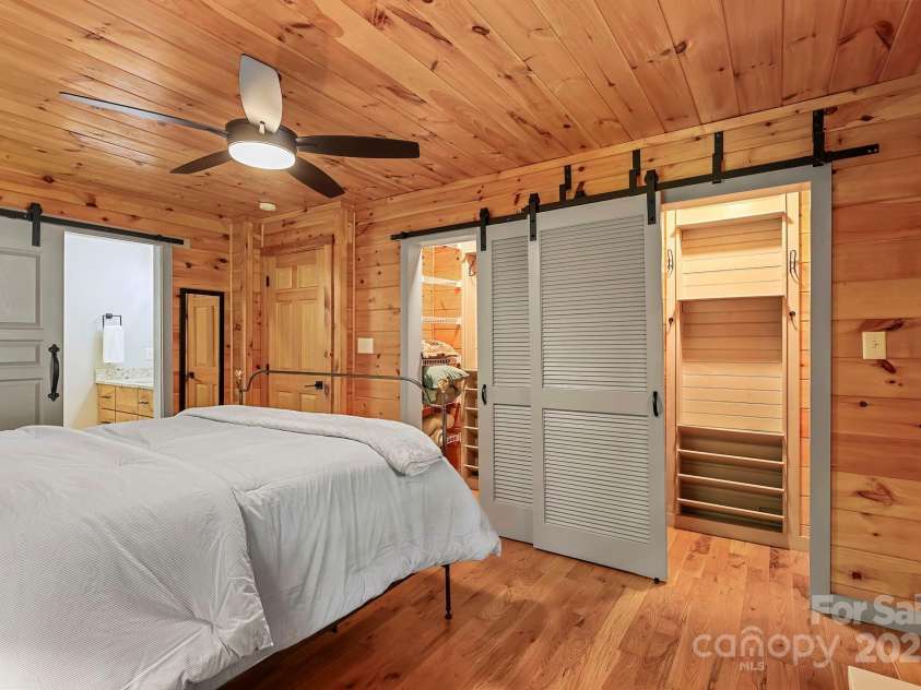 228 Woodby Ridge Road, Vilas, NC 28692.  MLS# CAR4278648, YatesRealty ID 15849. 