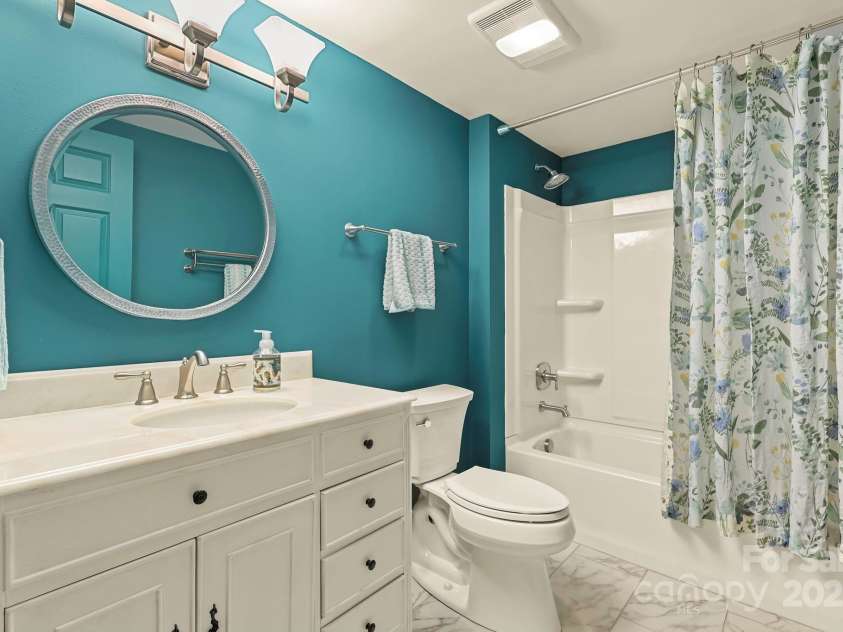 228 Woodby Ridge Road, Vilas, NC 28692.  MLS# CAR4278648, YatesRealty ID 15849. 