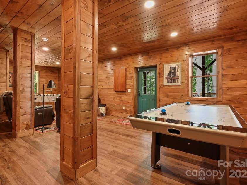 228 Woodby Ridge Road, Vilas, NC 28692.  MLS# CAR4278648, YatesRealty ID 15849. 