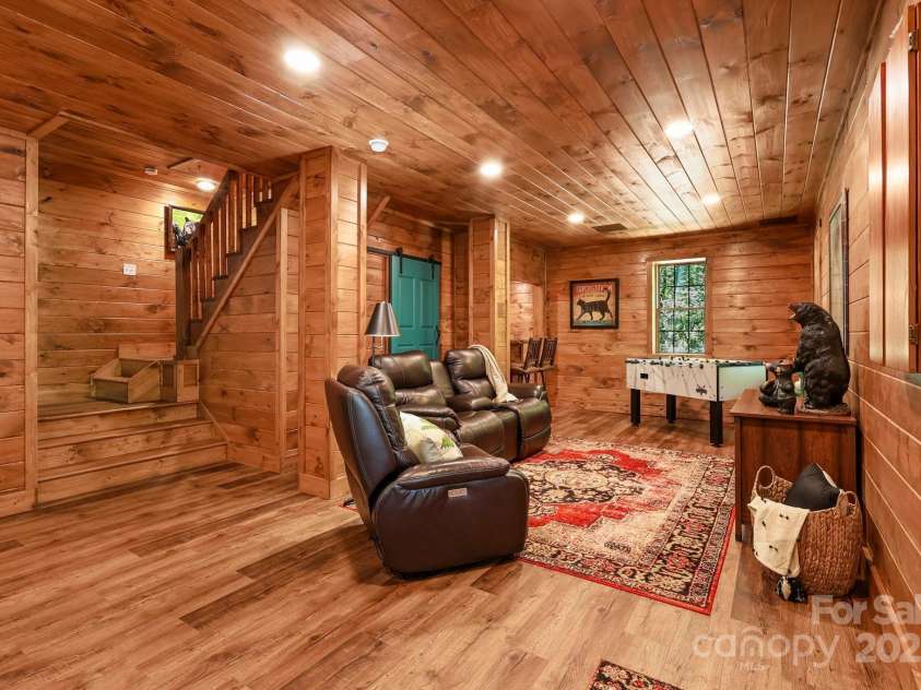 228 Woodby Ridge Road, Vilas, NC 28692.  MLS# CAR4278648, YatesRealty ID 15849. 