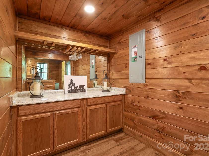 228 Woodby Ridge Road, Vilas, NC 28692.  MLS# CAR4278648, YatesRealty ID 15849. 