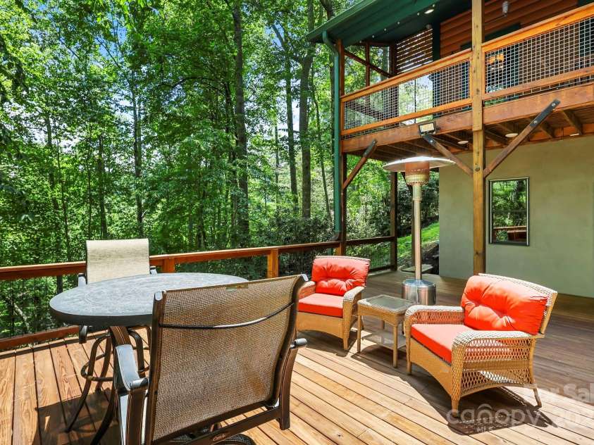 228 Woodby Ridge Road, Vilas, NC 28692.  MLS# CAR4278648, YatesRealty ID 15849. 